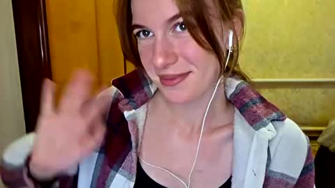 Sofia online show from May 2026 06:07:01 AM