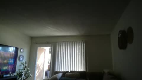 Luxious online show from April 2026 10:48:02 PM