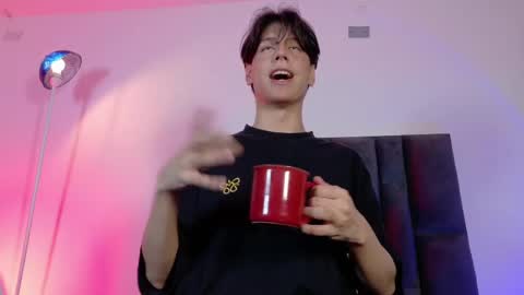 Lui online show from May 2026 02:41:01 AM