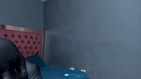 Snapshot of luigi1_ chatting on December 2024 01:15:02 AM Luigi Vitale online show from December 2024 01:15:02 AM