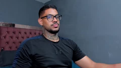 Snapshot of luigi1_ chatting on March 2025 04:41:01 AM Luigi Vitale online show from March 2025 04:41:01 AM