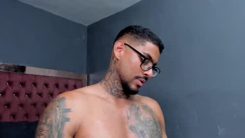 Snapshot of luigi1_ chatting on March 2025 07:46:02 AM Luigi Vitale online show from March 2025 07:46:02 AM