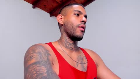 Snapshot of luigi1_ chatting on September 2025 02:00:02 AM Luigi Vitale online show from September 2025 02:00:02 AM