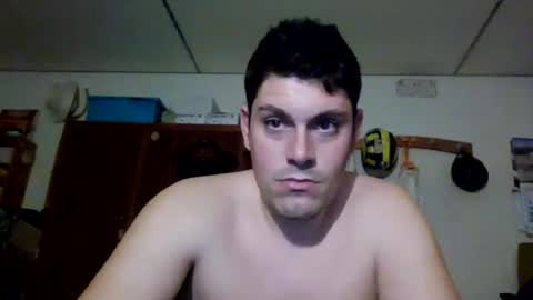 Snapshot of luis2423 chatting on December 2025 12:43:01 PM A slave to the mistress.. un esclavo para las amas dominantes. online show from December 2025 12:43:01 PM