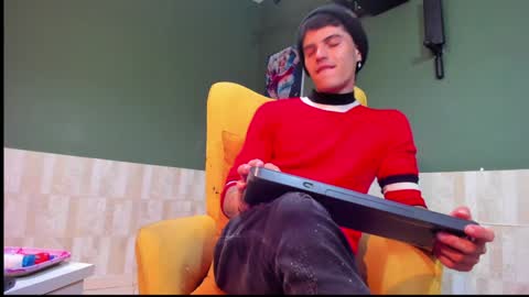 Luis AS online show from February 2025 11:16:02 PM