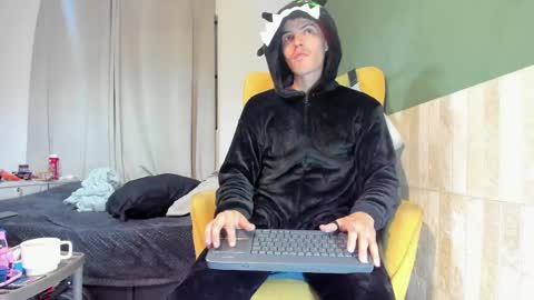 Luis AS online show from February 2025 11:44:02 AM