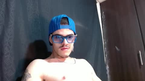 Luis AS online show from November 2025 10:15:01 PM