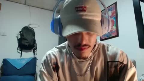 Luis AS online show from November 2025 11:26:01 PM