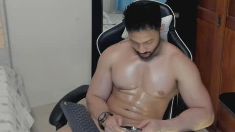luis_baptista online show from May 2026 11:34:04 PM