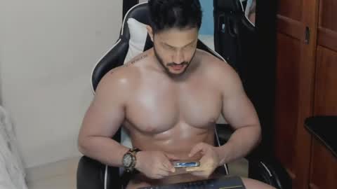 luis_baptista online show from May 2026 03:46:01 AM
