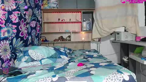 Snapshot of luisa2025_ chatting on October 2025 04:07:02 AM Hot Latina online show from October 2025 04:07:02 AM