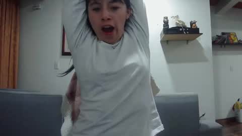 luisa_hollmes online show from October 2025 11:39:02 PM