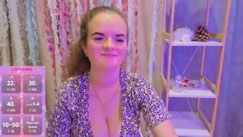 Luisa Rosee online show from October 2025 07:48:02 PM