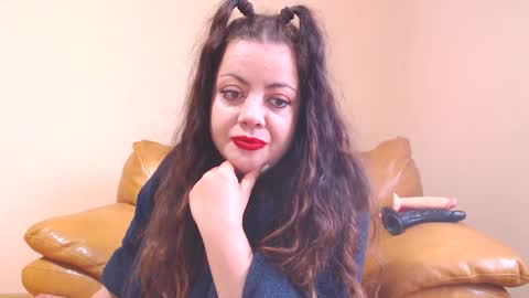 Cassie online show from December 2025 08:08:02 AM