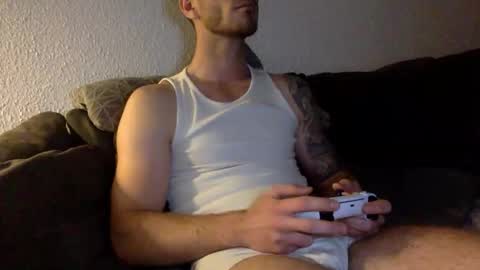 Snapshot of luisbadx chatting on November 2025 04:16:01 AM Luis Badx online show from November 2025 04:16:01 AM