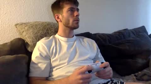 Snapshot of luisbadx chatting on December 2025 09:51:02 AM Luis Badx online show from December 2025 09:51:02 AM