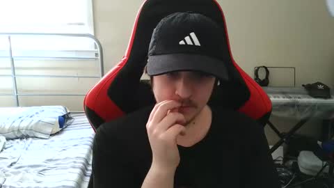 Luisdiaztube online show from May 2026 07:22:02 PM