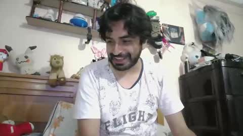 Snapshot of luismiastarot chatting on November 2025 02:12:01 AM luismiastarot online show from November 2025 02:12:01 AM