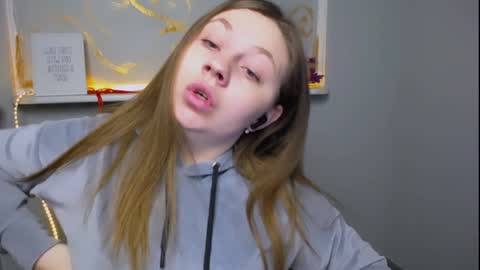 Snapshot of luizaheems_ chatting on December 2024 07:50:02 AM Luiza online show from December 2024 07:50:02 AM