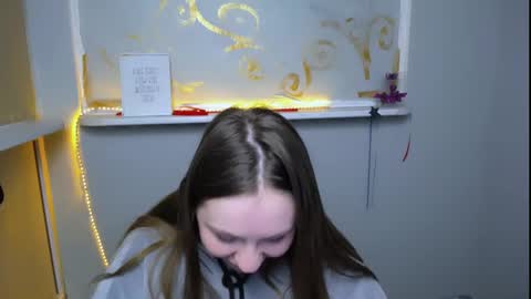 Snapshot of luizaheems_ chatting on January 2025 11:15:02 AM Luiza online show from January 2025 11:15:02 AM