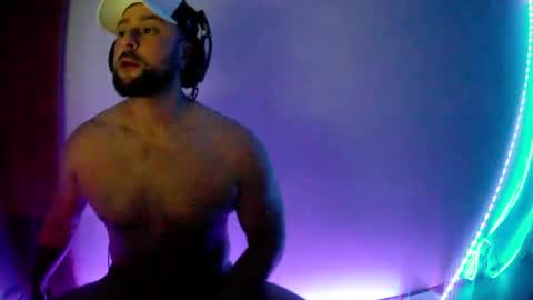 luk_me online show from December 2024 11:29:02 PM