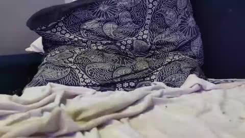 lukabar84 online show from December 2024 09:55:02 PM