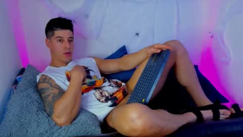 Lukas Green online show from October 2025 06:49:01 AM