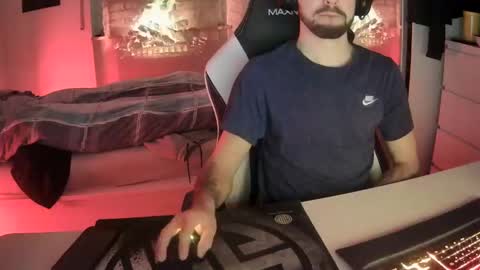 Snapshot of lukasschoetz chatting on February 2025 12:26:02 PM lukasschoetz online show from February 2025 12:26:02 PM