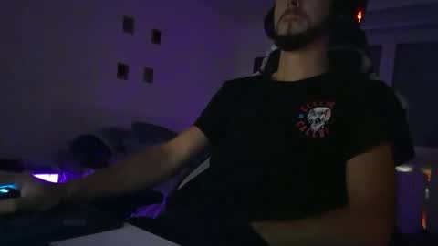 Snapshot of lukasschoetz chatting on September 2025 09:19:01 PM lukasschoetz online show from September 2025 09:19:01 PM