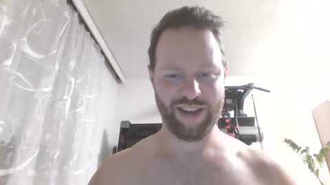 luke91_t online show from October 2025 05:43:01 PM