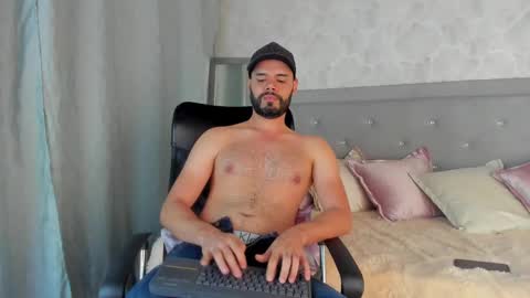 luke diaz7 online show from March 2025 06:19:02 AM