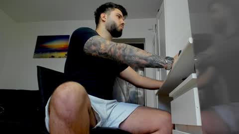 Snapshot of lukedenver chatting on January 2025 07:46:02 AM Luke online show from January 2025 07:46:02 AM