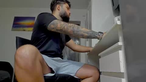 Snapshot of lukedenver chatting on November 2025 12:26:01 PM Luke online show from November 2025 12:26:01 PM