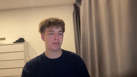 Snapshot of lukedesirable chatting on January 2025 04:21:01 PM lukedesirable online show from January 2025 04:21:01 PM