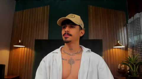 Snapshot of lukeetaylor_ chatting on November 2025 12:05:02 PM Luke Taylor online show from November 2025 12:05:02 PM