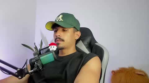 Snapshot of lukeetaylor_ chatting on February 2026 11:39:01 AM Luke Taylor online show from February 2026 11:39:01 AM