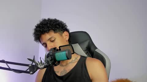 Snapshot of lukeetaylor_ chatting on February 2026 01:56:02 PM Luke Taylor online show from February 2026 01:56:02 PM