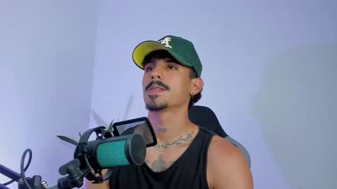 Snapshot of lukeetaylor_ chatting on February 2026 12:41:02 AM Luke Taylor online show from February 2026 12:41:02 AM