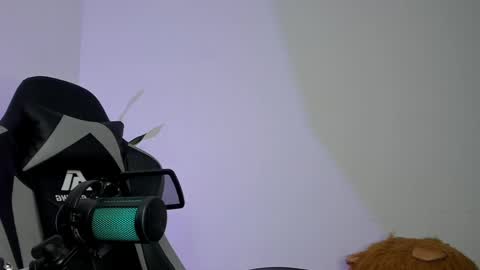 Snapshot of lukeetaylor_ chatting on March 2026 01:17:02 PM Luke Taylor online show from March 2026 01:17:02 PM