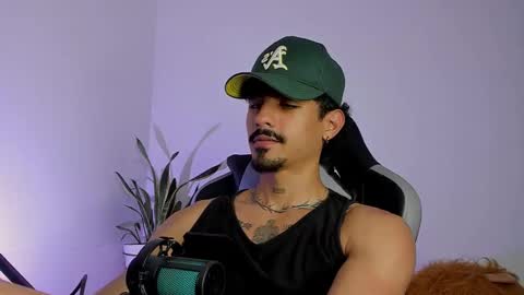 Snapshot of lukeetaylor_ chatting on March 2026 01:14:01 PM Luke Taylor online show from March 2026 01:14:01 PM