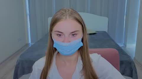 lukeriamoon online show from September 2025 04:23:02 AM