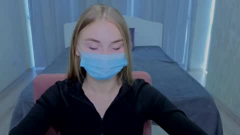 lukeriamoon online show from September 2025 06:01:02 AM