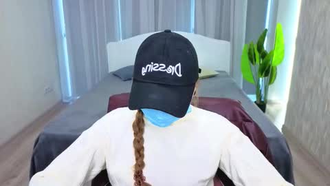 lukeriamoon online show from October 2025 05:41:02 AM