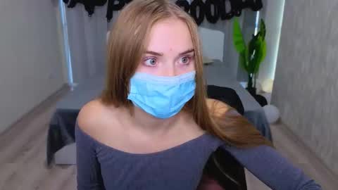 lukeriamoon online show from November 2025 05:30:02 AM