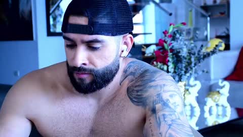 Snapshot of lukhass chatting on February 2025 07:59:02 PM Lukhas f4f online show from February 2025 07:59:02 PM