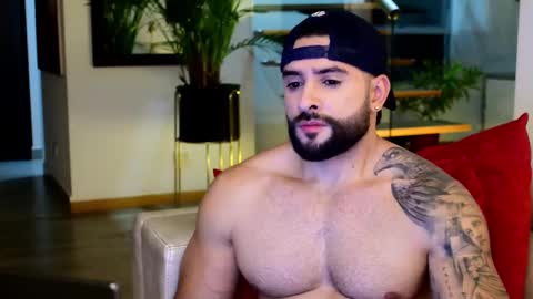 Snapshot of lukhass chatting on September 2025 01:40:02 AM Lukhas f4f online show from September 2025 01:40:02 AM