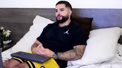 Snapshot of lukhass chatting on October 2025 02:00:01 AM Lukhas f4f online show from October 2025 02:00:01 AM