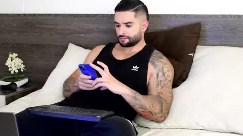 Snapshot of lukhass chatting on November 2025 11:58:01 PM Lukhas f4f online show from November 2025 11:58:01 PM