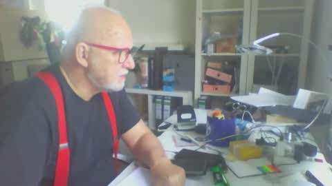 luley58 online show from May 2026 07:25:02 AM