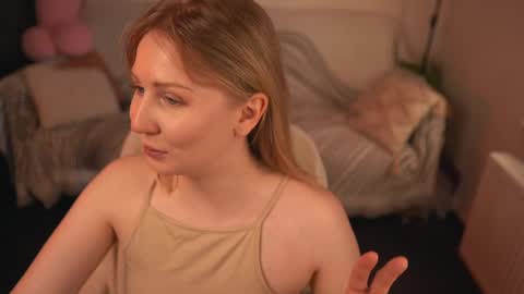 lulu_lovett online show from February 2025 01:39:02 PM